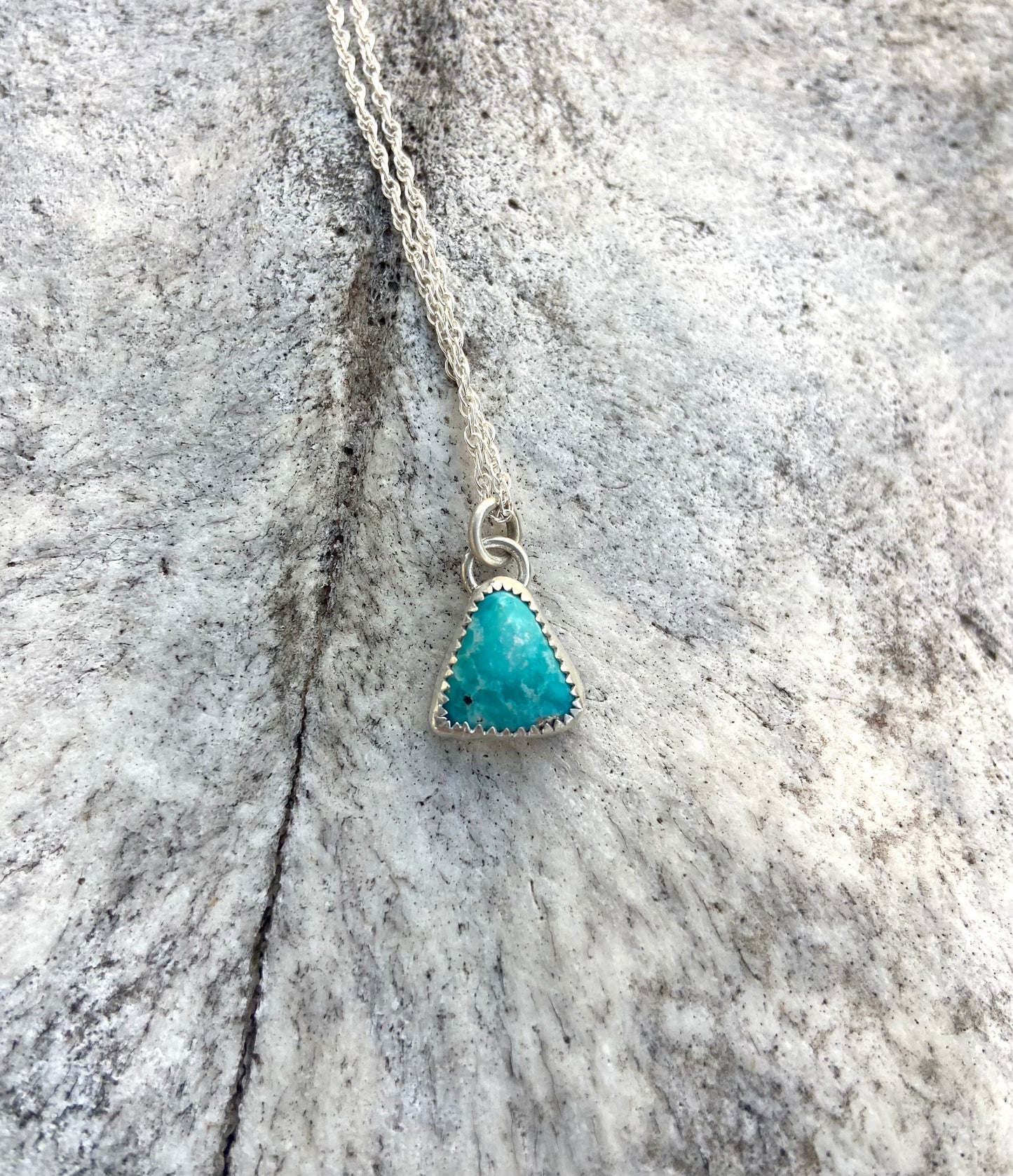 Whitewater dainty necklace